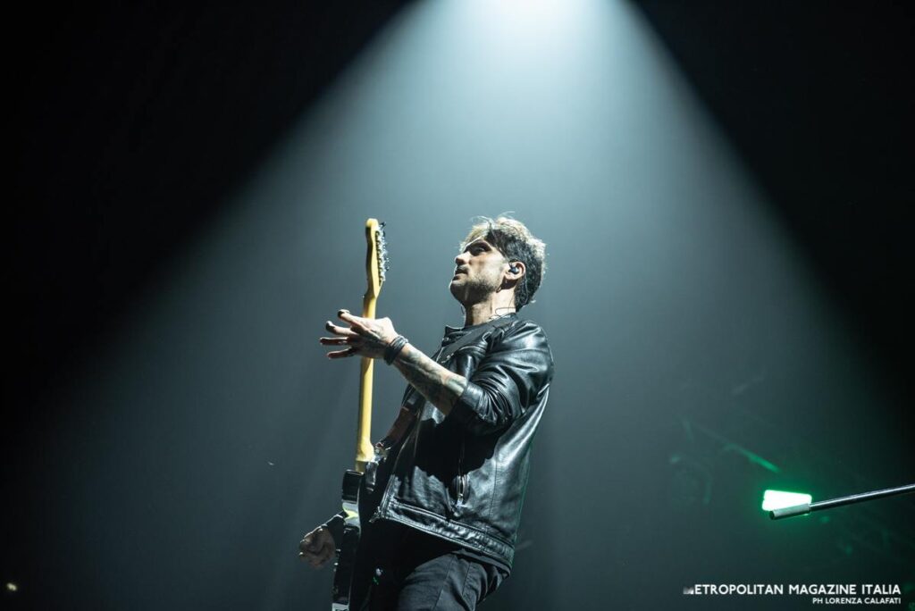 Fabrizio Moro live Palazzo Dello Sport Roma 1.04.2025 - Ph © Lorenza Calafati
