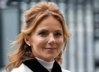 Geri Halliwell ritorna a parlare delle Spice Girls, criticando gli ultimi brani di Madonna Geri Halliwell : le ultimissime sulla reunion delle Spice Girls, e su Madonna...