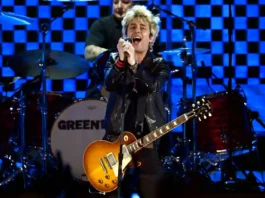 Green Day cambiano (ancora una volta) il testo di un brano durante il loro live al Coachella Green Day Coachella