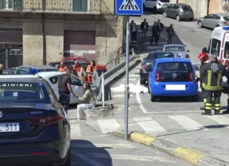 Auto travolge il corteo di una manifestazione per il 25 aprile a Lanciano