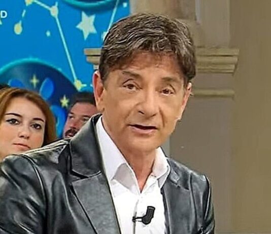 Oroscopo di Paolo Fox per oggi, 25 aprile: ordine per la Vergine, curiosità per l’Acquario