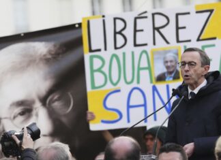 Il ministro dell’Interno francese Bruno Retailleau è il nuovo presidente di Les Républicains