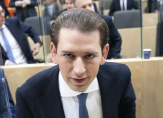 Ex cancelliere austriaco assolto dalla falsa testimonianza