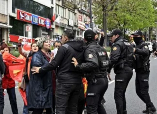 La polizia di Istanbul ha arrestato circa quattrocento persone: stavano manifestando per il Primo Maggio