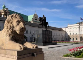 Elezioni presidenziali Polonia: il candidato del governo e quello sovranista andranno al ballottaggio