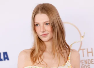 Hunter Schafer e Tim Roth protagonisti del film ‘Fish’, diretto da Carlo Hintermann