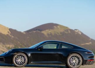 Proposta di matrimonio con una Porsche: guida romantica a Verona