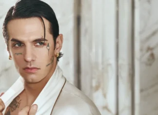 “16 Marzo” di Achille Lauro compie sei anni: la visione dell’amore secondo l’artista romano Classifica Radio 2-8 maggio: al primo posto c'è "Amor" di Achille Lauro