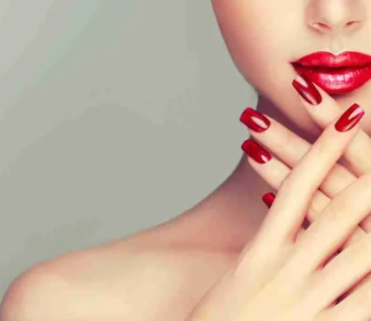 Perché dovremmo farci tutti una bella manicure all’italiana