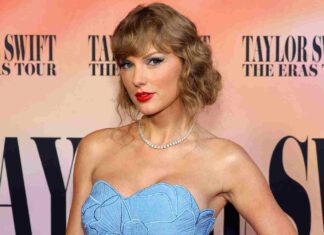 Taylor Swift è pronta per un annuncio importante ai prossimi American Music Awards? Le supposizioni dei fan Taylor Swift è pronta per un annuncio importante ai prossimi American Music Awards? Le supposizioni dei fan