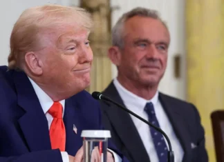 Trump annuncia: “Raggiunto il cessate il fuoco tra Israele e Iran”