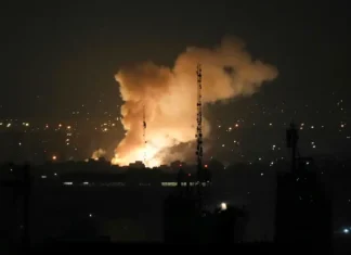 Israele attacca l’Iran, bombardati siti nucleari e Teheran