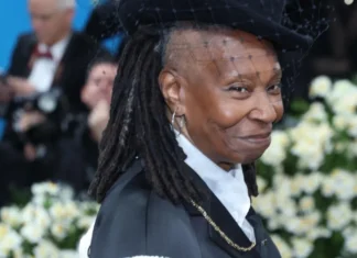 Whoopi Goldberg entra nel cast di Un Posto al Sole: l’annuncio della Rai