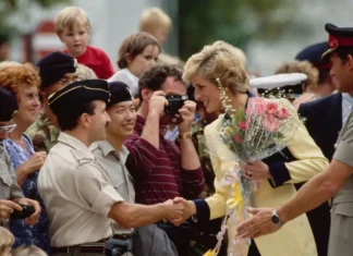 La più grande asta mai realizzata sugli abiti di Lady Diana: i pezzi più iconici della principessa