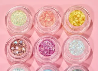 I body glitter sono tornati (per la gioia dei Millennials)