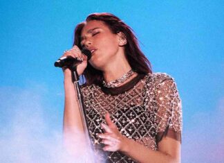 Dua Lipa e il bellissimo omaggio a Raffaella Carrà al concerto di Milano Dua Lipa il tributo a Raffaella Carrà agli I-Days di Milano