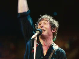 Deliver Me From Nowhere, il trailer del biopic su Bruce Springsteen interpretato da Jeremy Allen White