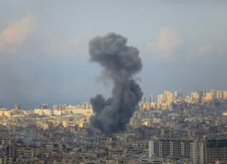 Esplosioni vicino Teheran, intanto l’Iran trasferisce gran parte della sua industria militare in Yemen