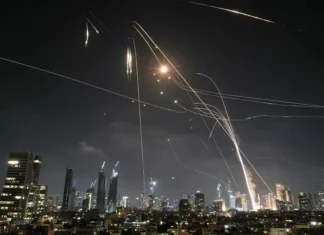 Guerra Israele-Iran, Khamenei: «La battaglia ha inizio»