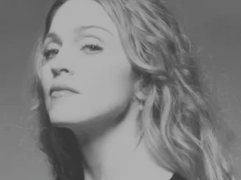 Finalmente è il momento dell’album di remix di Madonna, “Veronica Electronica” Madonna presenta l'album Veronica Electronica
