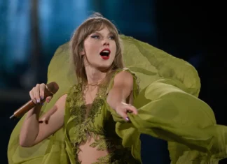 Taylor Swift, dopo l’acquisizione dei primi sei album, streaming da capogiro su Spotify Taylor Swift raddoppiano gli streaming su Spotify dopo l'acquisizione del catalogo