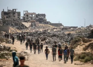 L’esercito israeliano sta attaccando per la prima volta Deir al Balah