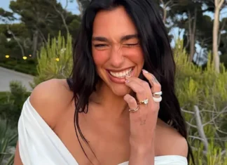 La nuova manicure effetto coccodrillo di Dua Lipa ha già fatto il giro di TikTok