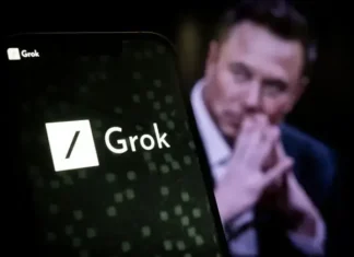 X, il chatbot Ai di Elon Musk (Grok) elogia Hitler e insulta Erdogan