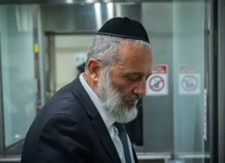 Un altro partito ultraortodosso si ritira dalla coalizione di governo israeliana