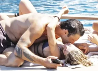 Colpo di scena sui video rubati di De Martino: “È una vendetta”