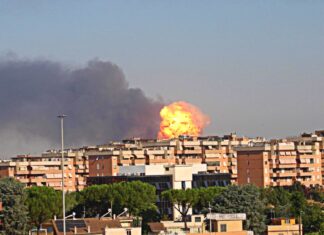 Roma, esploso un distributore GPL a Villa De Sanctis: il boato avvertito in tutta la città