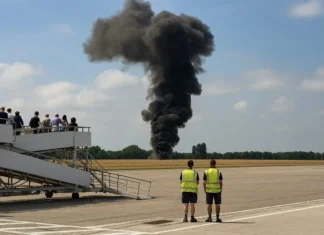 Aereo precipita in fase di decollo all’aeroporto di Londra Southend