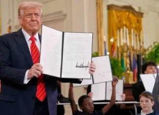 La Corte Suprema da il via libera a Trump per smantellare il Dipartimento dell’Istruzione