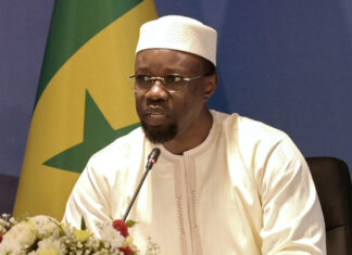 La Corte Suprema del Senegal conferma la condanna per diffamazione del premier Ousmane Sonko