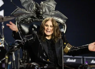 Una super band composta da Rolling Stones, Aerosmith e Red Hot Chili Peppers si è esibita al concerto finale dei Black Sabbath Rolling Stones, Aerosmith, Red Hot Chili Peppers sullo stesso palco al concerto dei Black Sabbath