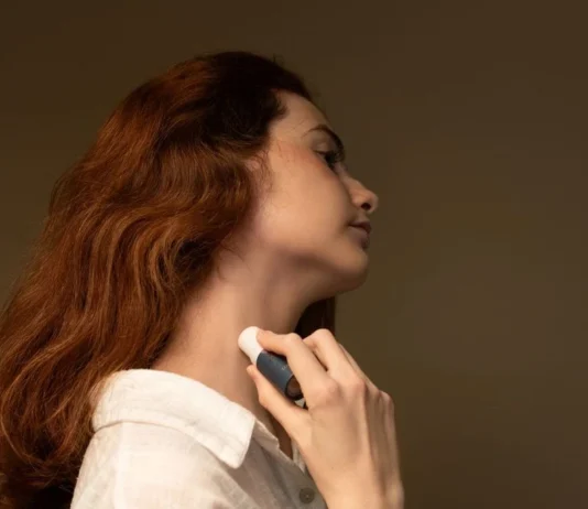 Tascabile, naturale, irresistibile: perché tutti parlano dei profumi solidi profumi solidi