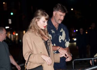 Le soap nails di Taylor Swift sono il perfetto style unghie per un anello di fidanzamento