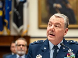 Il Pentagono ha licenziato Jeffrey Kruse, il capo della DIA: aveva sminuito i risultati dei bombardamenti in Iran