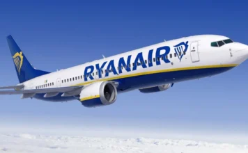 Viaggiare in aereo con i figli? Come stanno cambiando le politiche di Ryanair e delle altre compagnie low cost