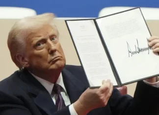 Trump: “Ue faccia investimenti promessi o aumenterò i dazi al 35%”