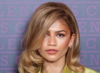 Il champagne blonde è ancora il colore dell’estate (ma che va bene per tutto l’anno)