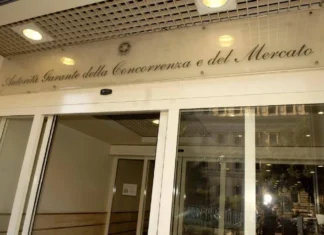 Armani, multa da 3,5 milioni dall’Antitrust: “Impugneremo il provvedimento”