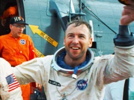È morto Jim Lovell, comandante dell’Apollo 13 celebre per la frase “Houston, abbiamo un problema” Morte Jim Lowell Nasa