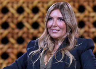 Venezia 82, Selvaggia Lucarelli attacca Emanuela Fanelli su Instagram (e lei risponde) Venezia 82 scontro Lucarelli - Fanelli