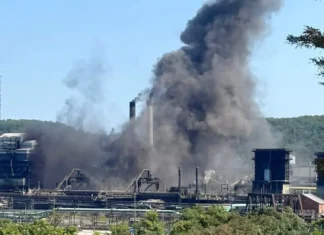 L’esplosione di un impianto industriale vicino a Pittsburgh, negli Stati Uniti, ha provocato la morte di due dipendenti