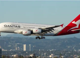 Maxi multa alla compagnia aerea australiana Qantas per licenziamenti illegali in periodo Covid