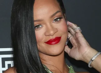 Spari contro l’abitazione di Rihanna e A$AP Rocky: la cantante era in casa Rihanna celebra i primi vent'anni di carriera su Instagram ringraziando i fan: "Ognuno di voi ha avuto un ruolo fondamentale"