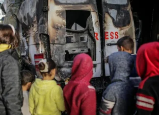 Gaza, raid dell’Idf su ospedale uccide cinque reporter e altre 15 persone