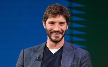 Stefano De Martino rivoluziona Sanremo 2027, debutta la nuova “Serata Eurovision” Stefano De Martino, le parole del legale sul video