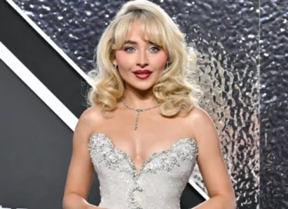 Ma come si realizzano le onde perfette di Sabrina Carpenter?